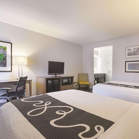 La Quinta By Wyndham Hartford Bradley Airport Ξενοδοχείο Windsor Locks Εξωτερικό φωτογραφία