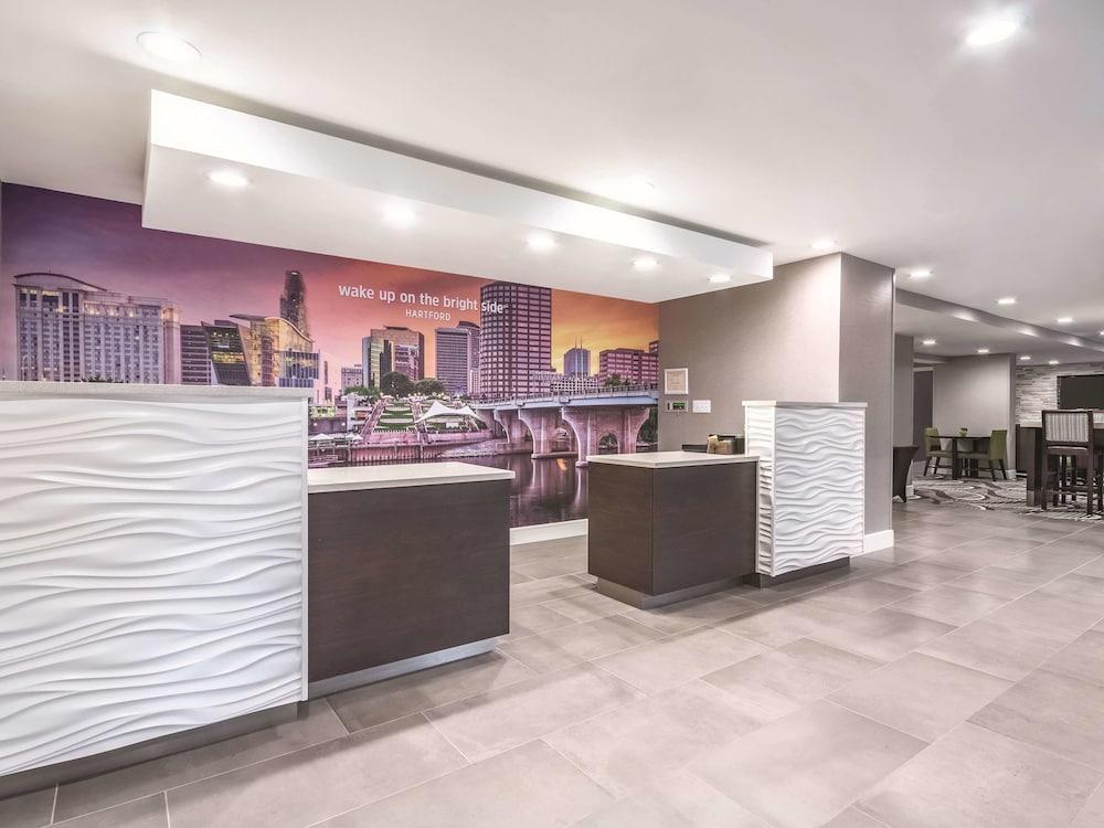 La Quinta By Wyndham Hartford Bradley Airport Ξενοδοχείο Windsor Locks Εξωτερικό φωτογραφία