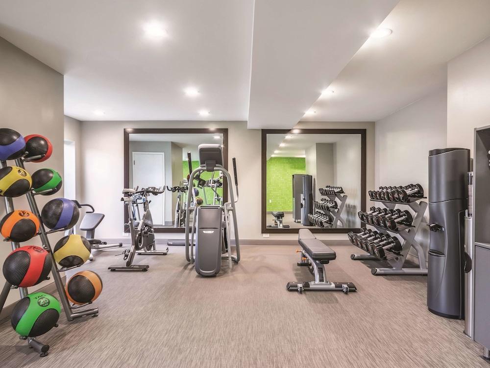 La Quinta By Wyndham Hartford Bradley Airport Ξενοδοχείο Windsor Locks Εξωτερικό φωτογραφία