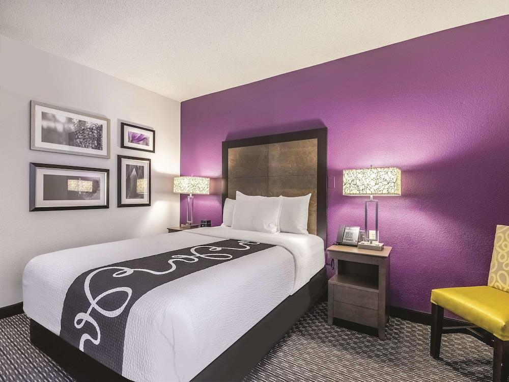 La Quinta By Wyndham Hartford Bradley Airport Ξενοδοχείο Windsor Locks Εξωτερικό φωτογραφία