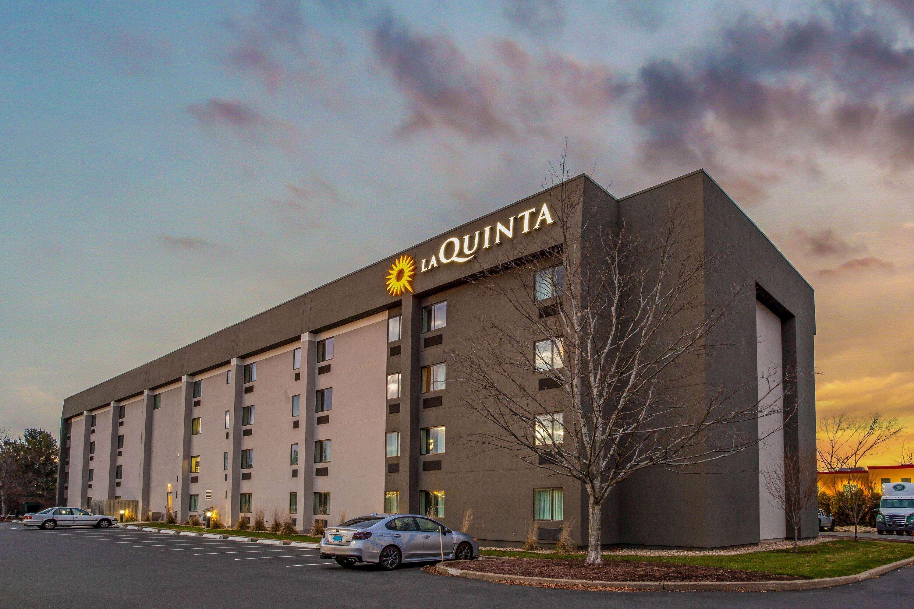 La Quinta By Wyndham Hartford Bradley Airport Ξενοδοχείο Windsor Locks Εξωτερικό φωτογραφία