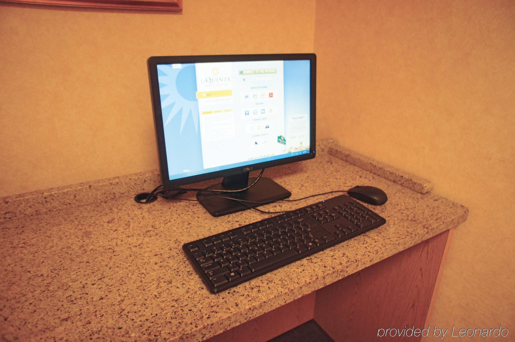 La Quinta By Wyndham Hartford Bradley Airport Ξενοδοχείο Windsor Locks Εξωτερικό φωτογραφία