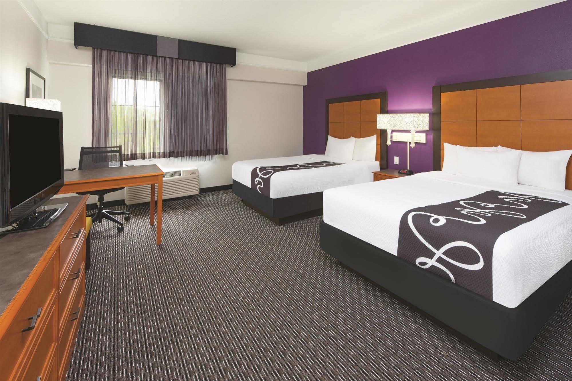 La Quinta By Wyndham Hartford Bradley Airport Ξενοδοχείο Windsor Locks Εξωτερικό φωτογραφία